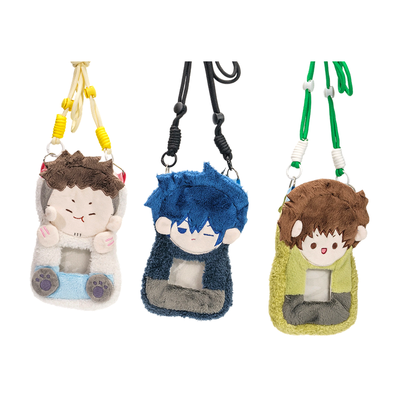 Porta-cartões de pelúcia com figuras icônicas Porta-cartões de pelúcia com figuras icônicas